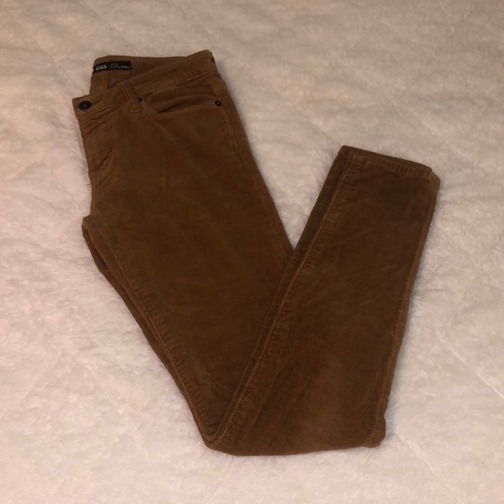Women’s jeans